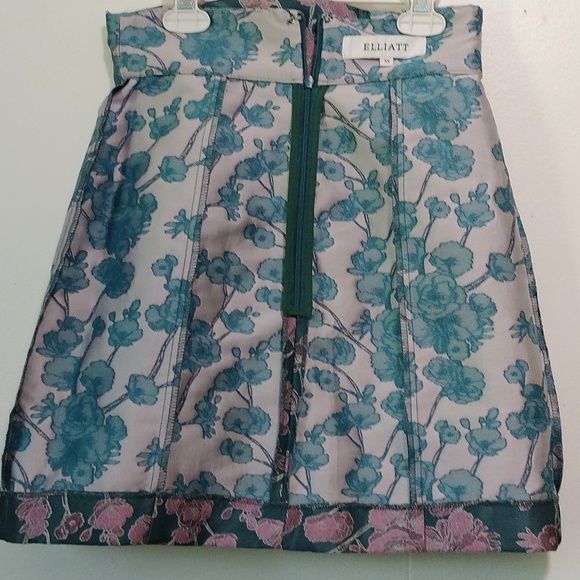 Elliatt mini skirt size SX - Picture 9 of 16